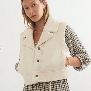 Marine Layer Quebec Sherpa Vest Size Large cozy minimalist beige